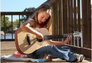 Học đàn Guitar tại nhà hcm